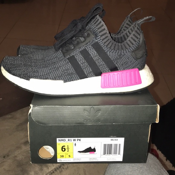 adidas Shoes - Adidas NMD R1